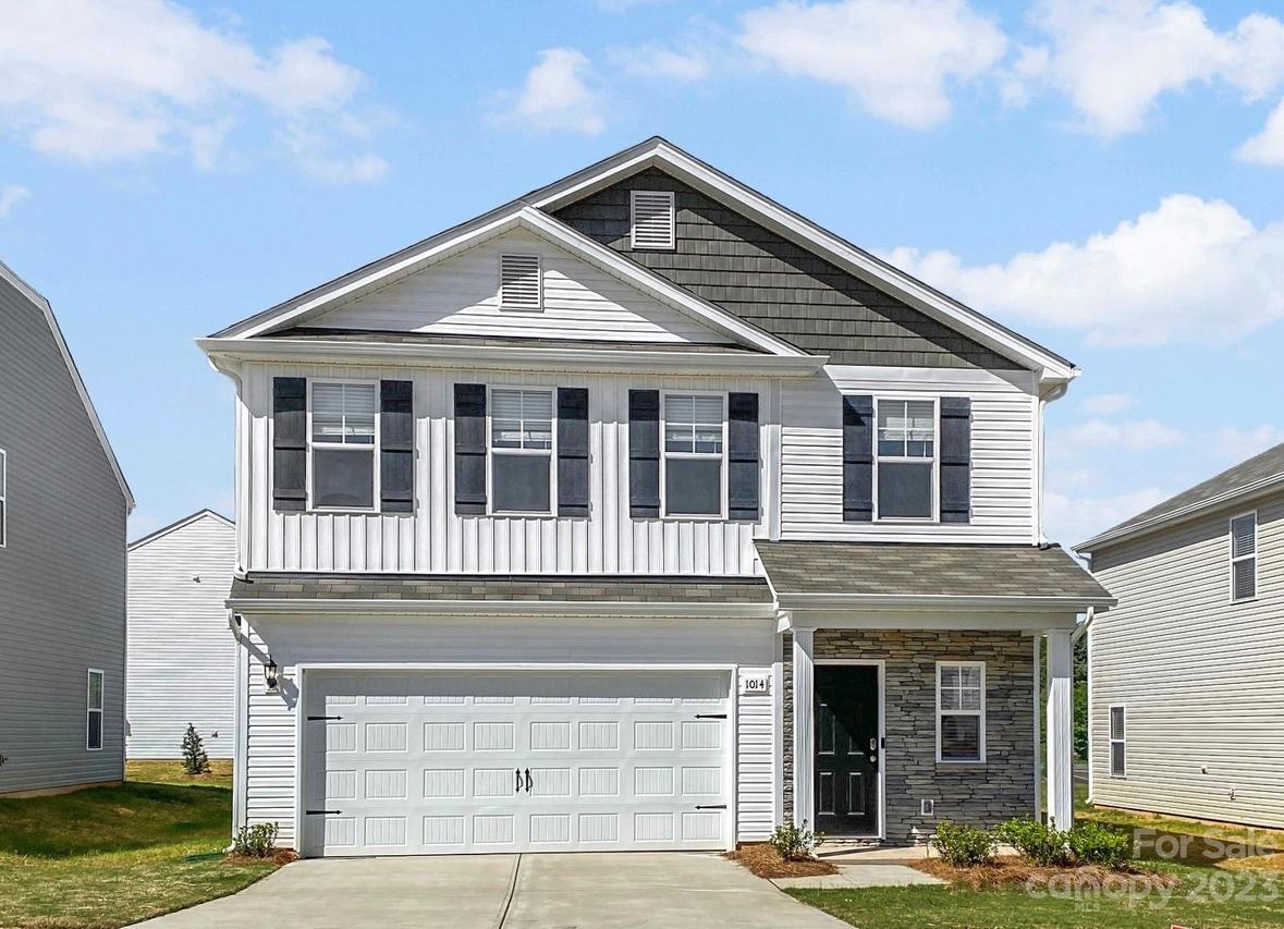 4009 Stoneygreen Ln., Charlotte, NC 28215