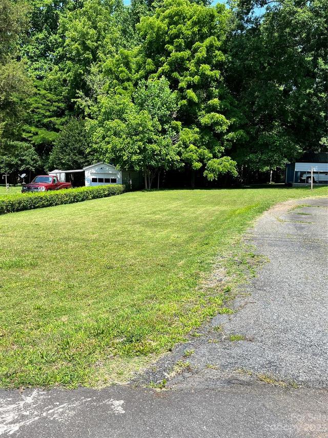 xxx Waverly St., Mount Holly, NC 28120