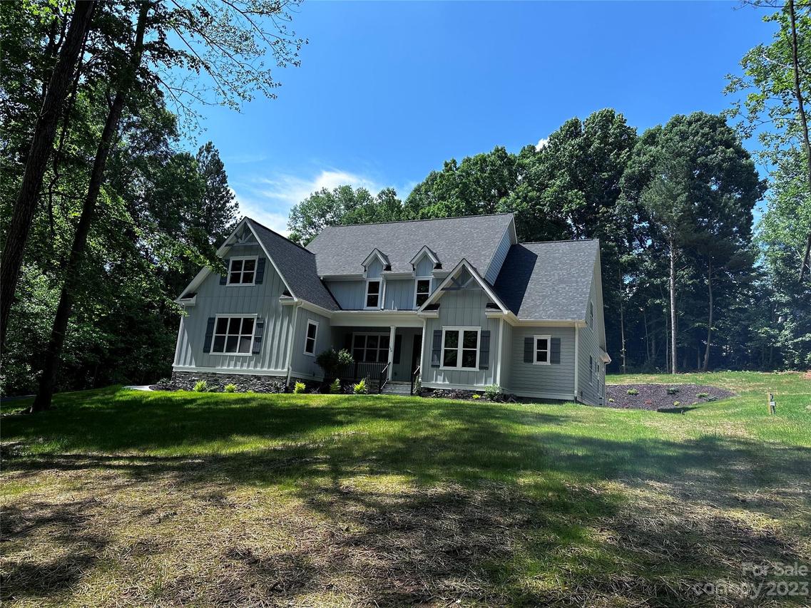 120 Winding Forest Dr., Troutman, NC 28166