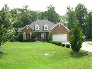 305 Prairie Rose Ct., Waxhaw, NC 28173