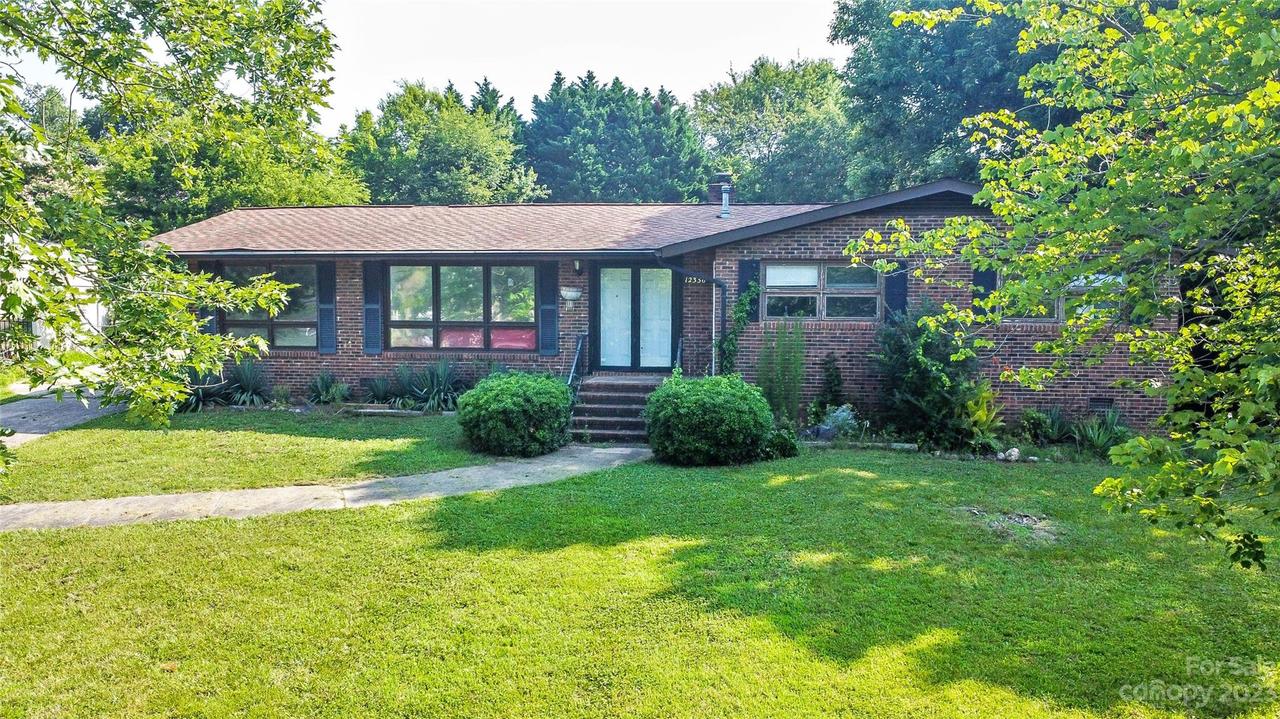 12330 Charing Grove Ln., Charlotte, NC 28273