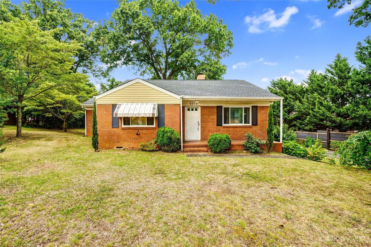 6512 Tuckaseegee Rd., Charlotte, NC 28214
