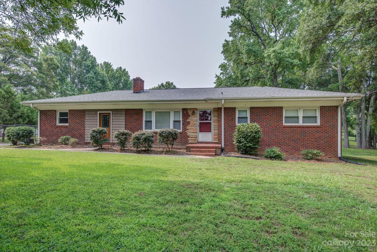 6615 Old Mt Holly Rd., Charlotte, NC 28214