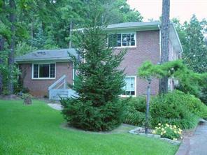 8100 Denbur Dr., Charlotte, NC 28215