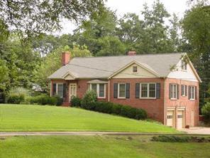 3451 Willow Oak Rd., Charlotte, NC 28209