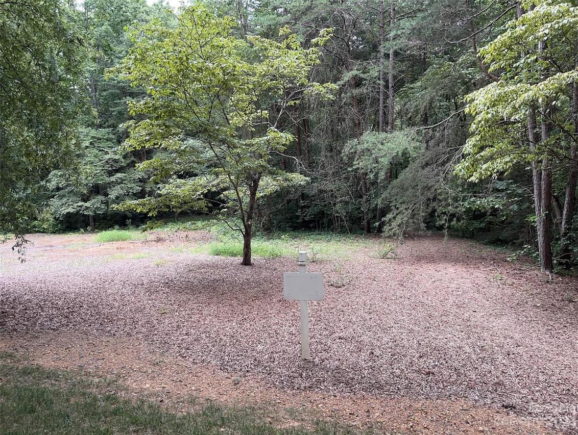 227 Millingport Ln., New London, NC 28127