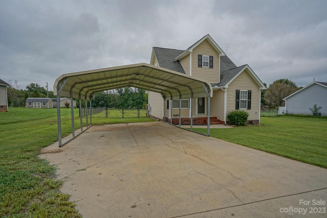 109 Lakeview Dr., Shelby, NC 28152