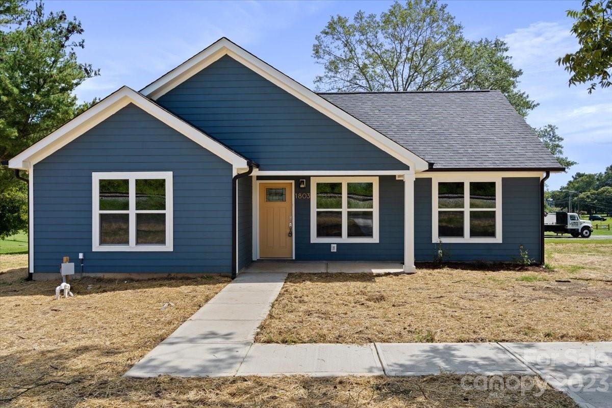 1803 Warren Ave., Gastonia, NC 28052