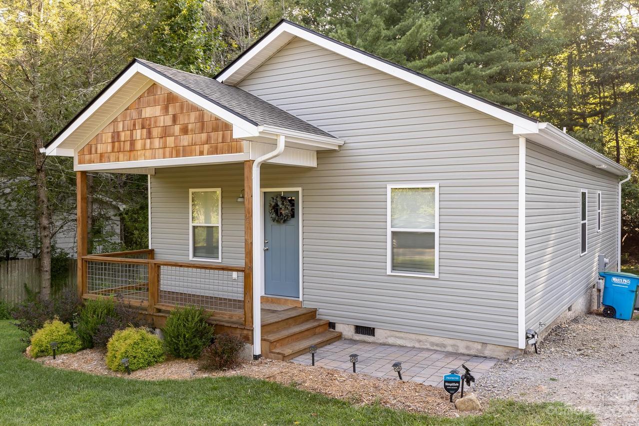 330 Old County Home Rd., Asheville, NC 28806