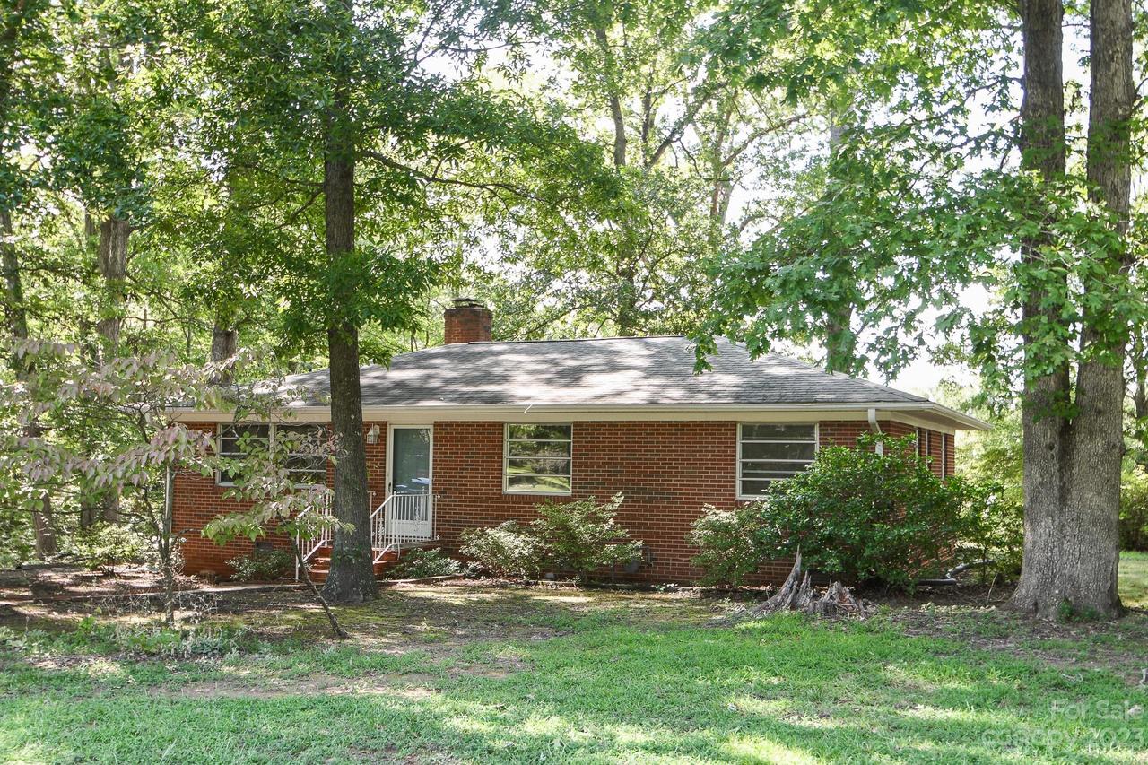 2409 Fowler Secrest Rd., Monroe, NC 28110