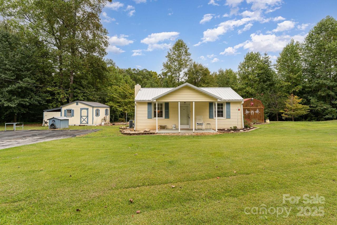 225 Shore Acres Rd., Salisbury, NC 28146