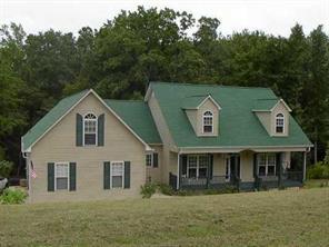 7018 Forest Manor Dr., Denver, NC 28037