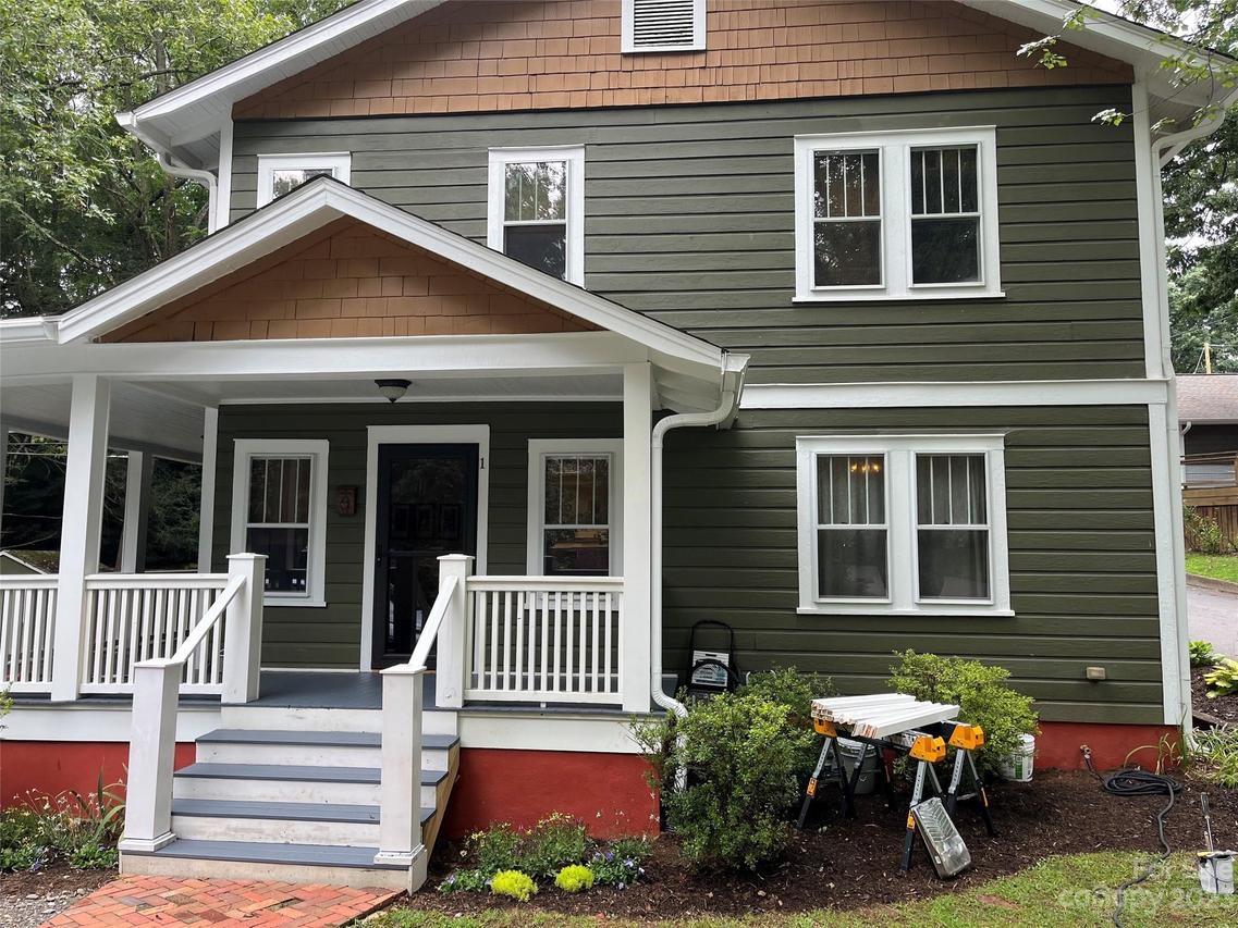 1 Trotter Pl., Asheville, NC 28806