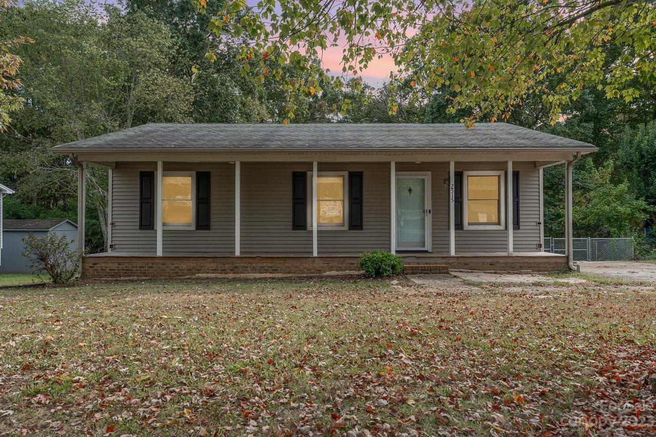 2515 Ridge Ave., Gastonia, NC 28054