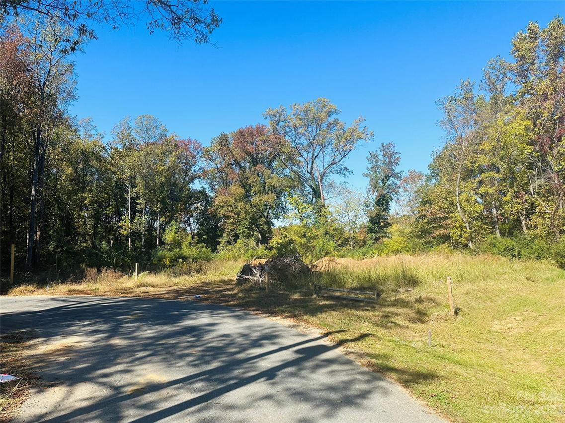 630 Austin Dr., Charlotte, NC 28213