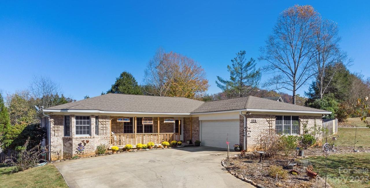 321 Old Marshall Hwy., Asheville, NC 28804