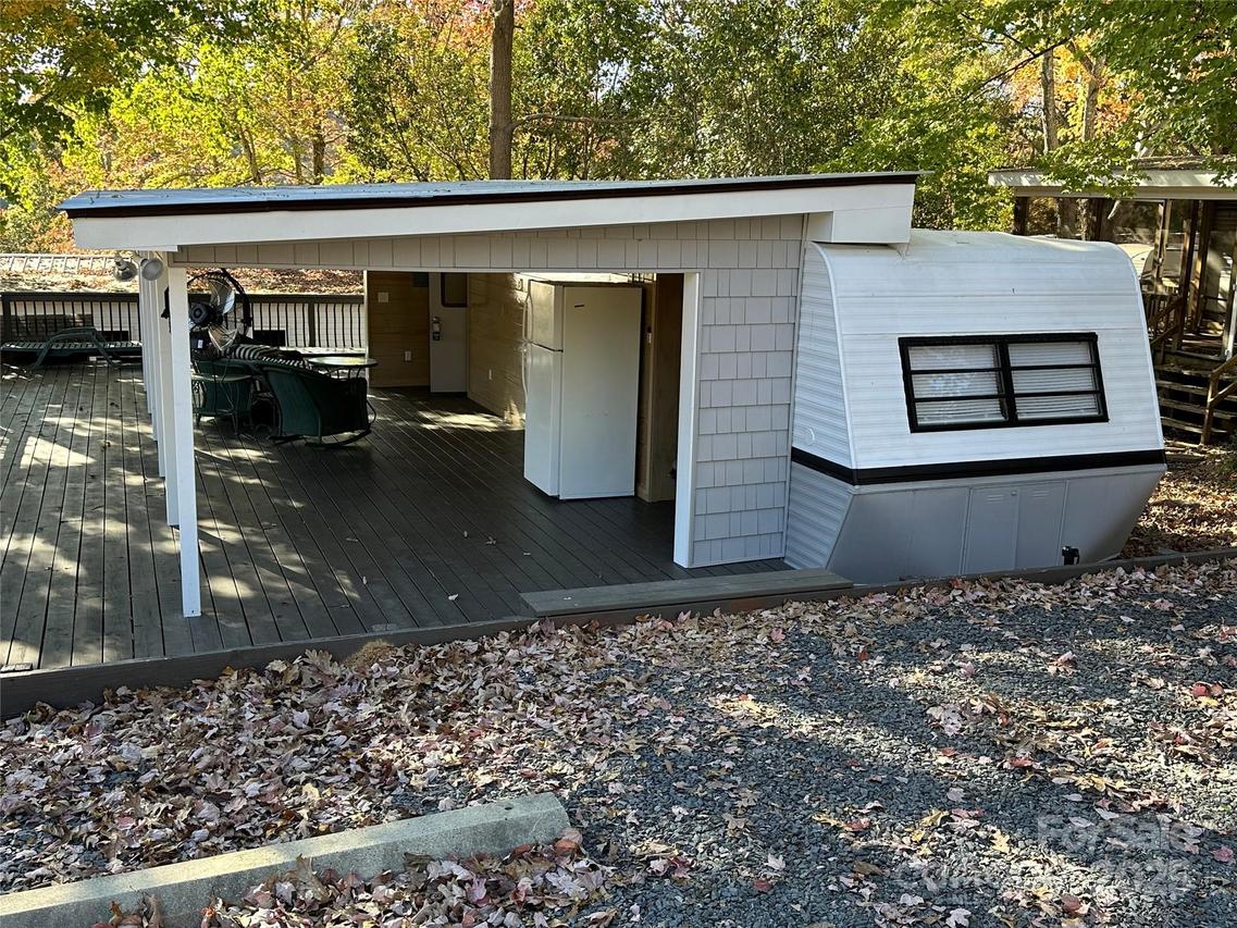 112 Sycamore St., New London, NC 28127