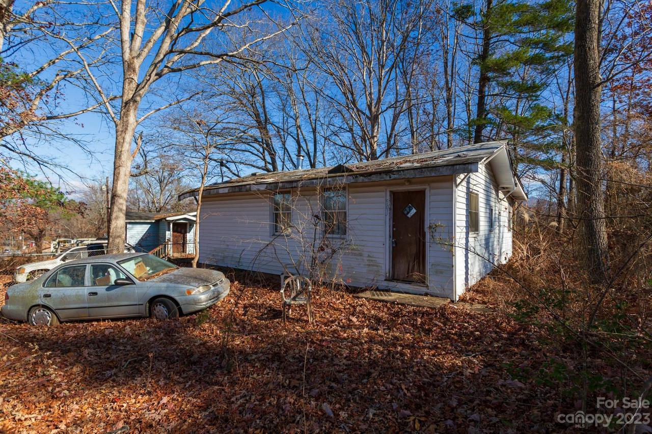 501 Booker St., Asheville, NC 28803