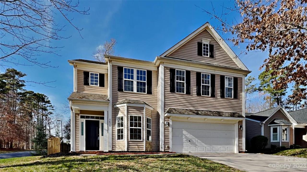 1634 Wilburn Park Ln., Charlotte, NC 28269