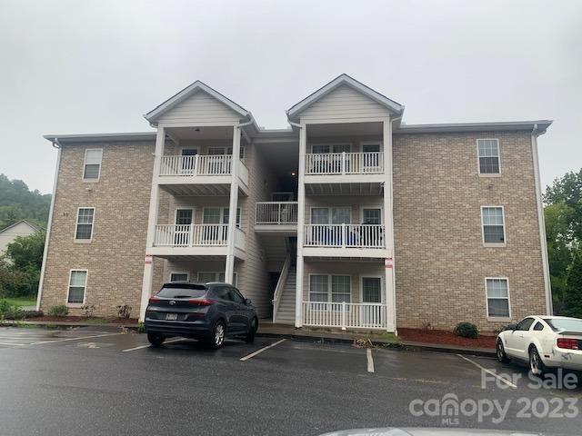 55 Derby Rd. #1B, Cullowhee, NC 28723