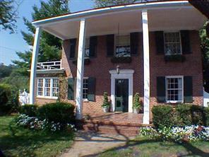 3938 Selwyn Ave., Charlotte, NC 28209