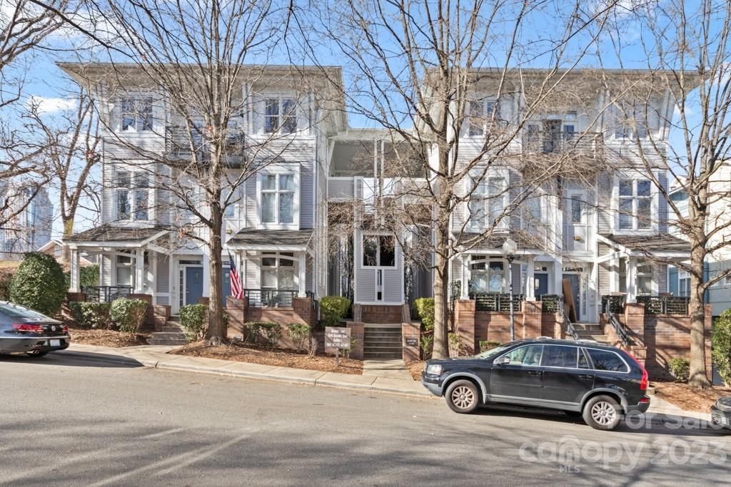 667 Alexander St., Charlotte, NC 28202