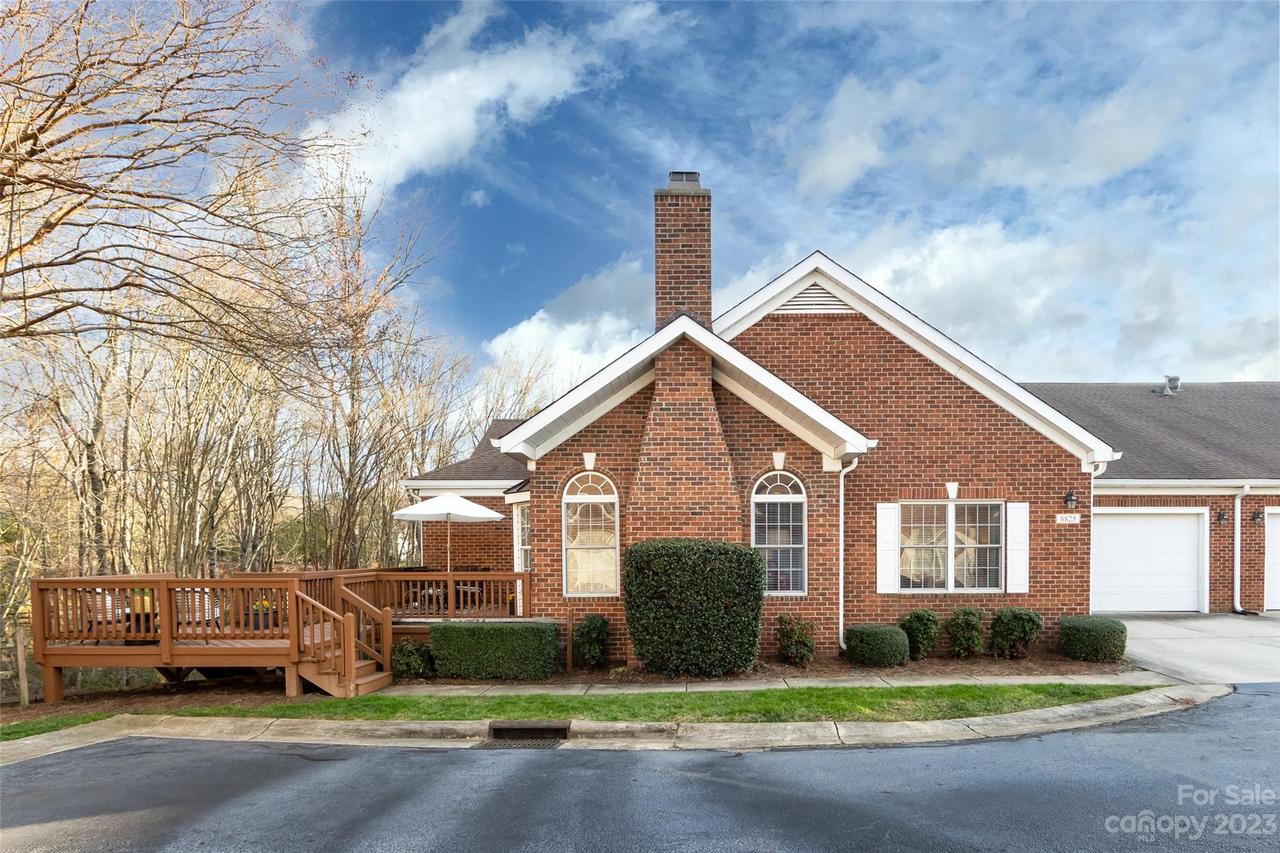 8825 Grand Oak Dr., Charlotte, NC 28277
