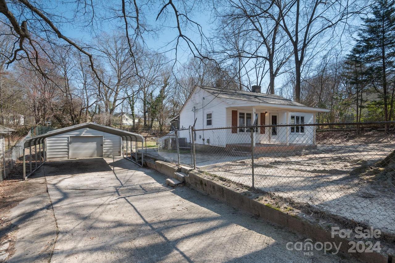 412 N Vance St., Gastonia, NC 28052