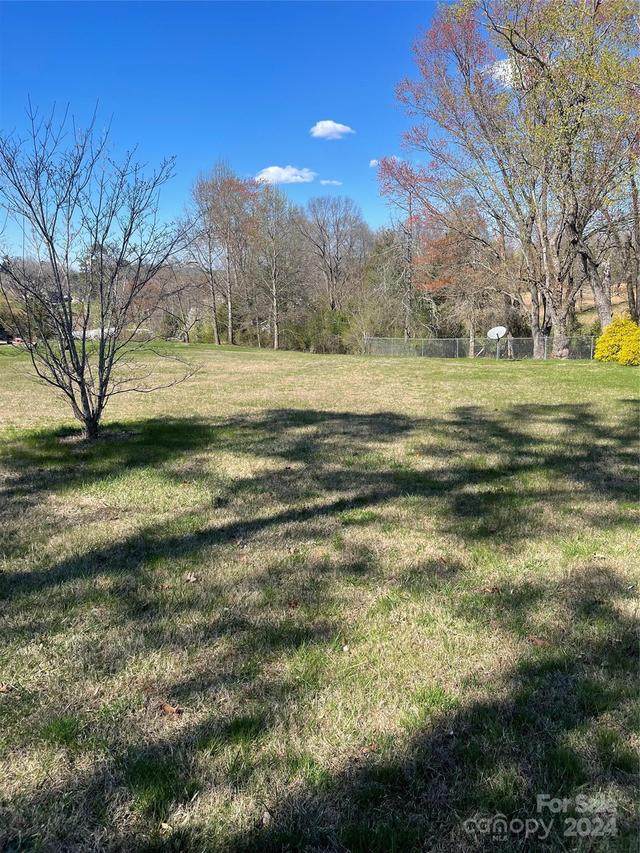 Klutz Pl., Granite Falls, NC 28630