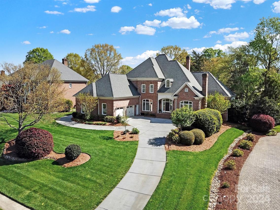 7019 Seton House Ln., Charlotte, NC 28277