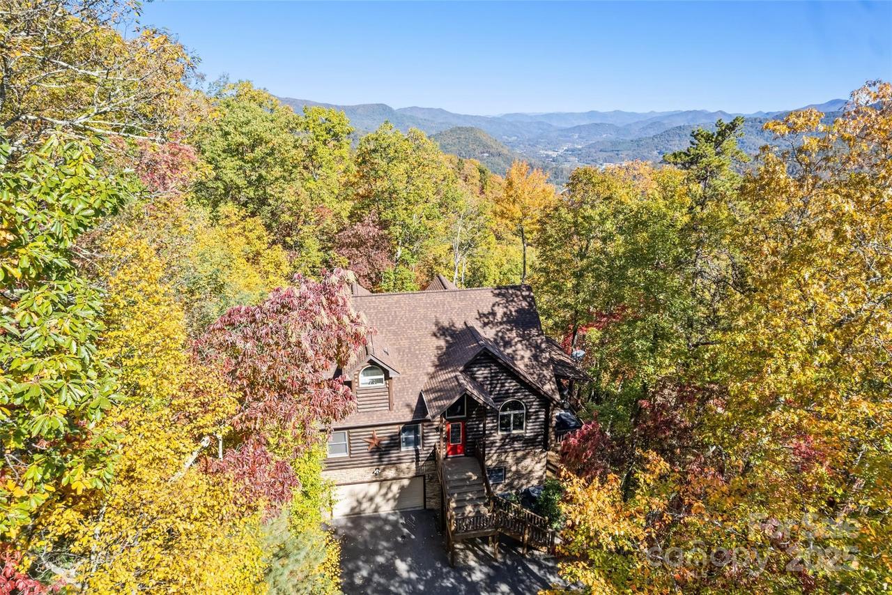 53 Kamama Tr., Maggie Valley, NC 28751
