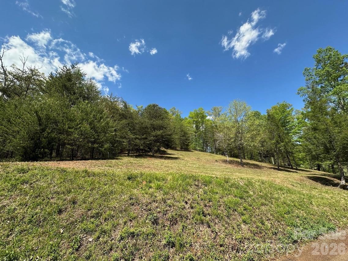 306 Rock Ledge Dr., Lake Lure, NC 28746