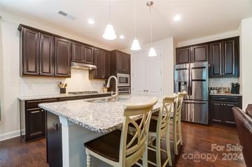 3800 Halcyon Dr., Huntersville, NC 28078