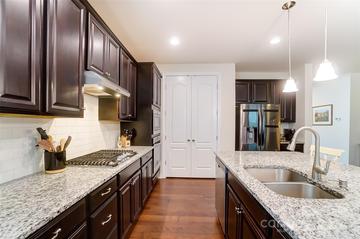 3800 Halcyon Dr., Huntersville, NC 28078