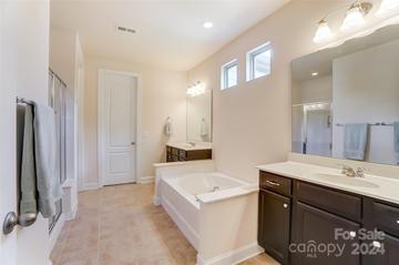 3800 Halcyon Dr., Huntersville, NC 28078