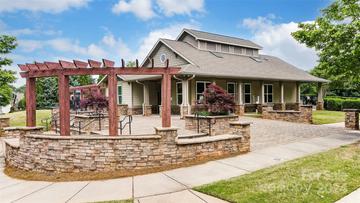 3800 Halcyon Dr., Huntersville, NC 28078