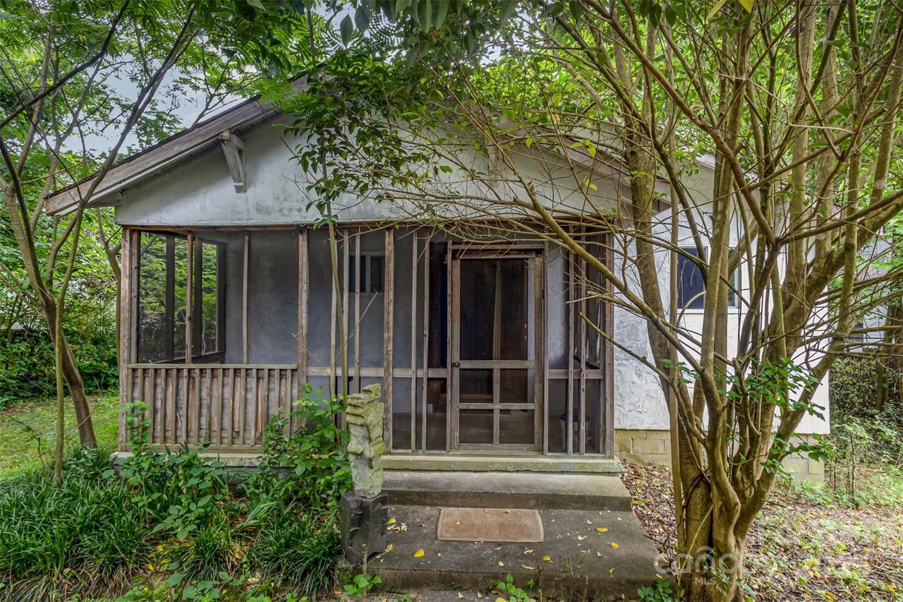 3901 Amerigo St., Charlotte, NC 28208