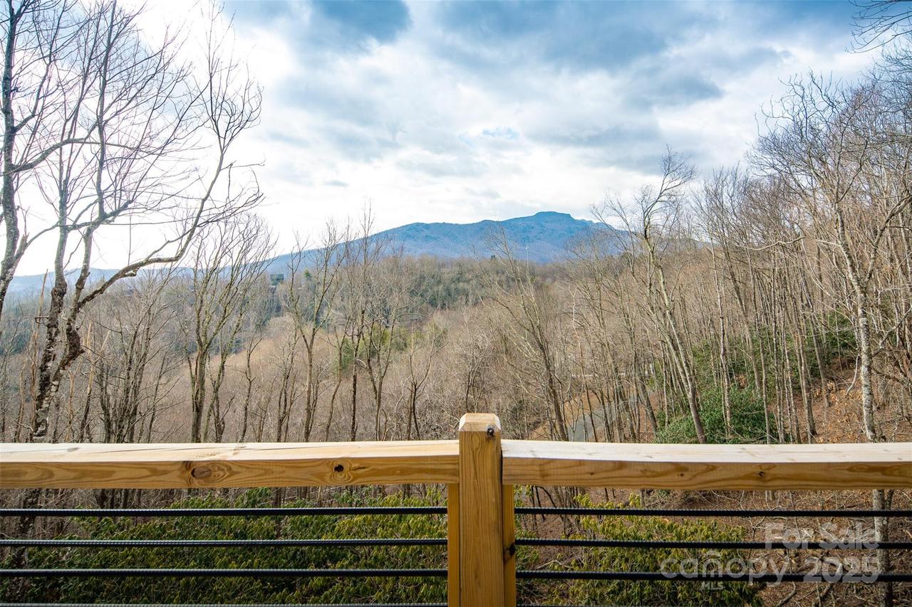 366 Telemark Ln., Seven Devils, NC 28604
