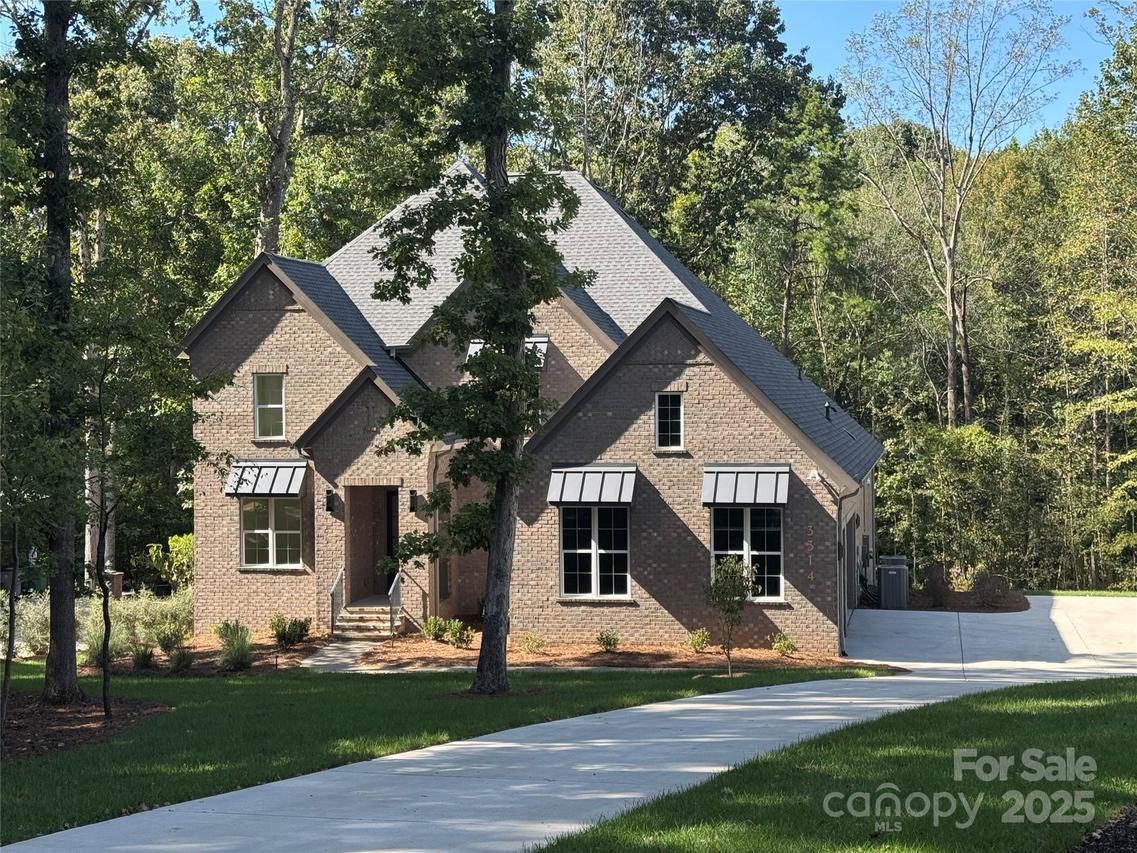 3314 Lakeside Dr., Charlotte, NC 28270