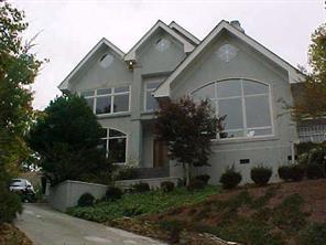 16132 Whitesail Dr., Charlotte, NC 28278