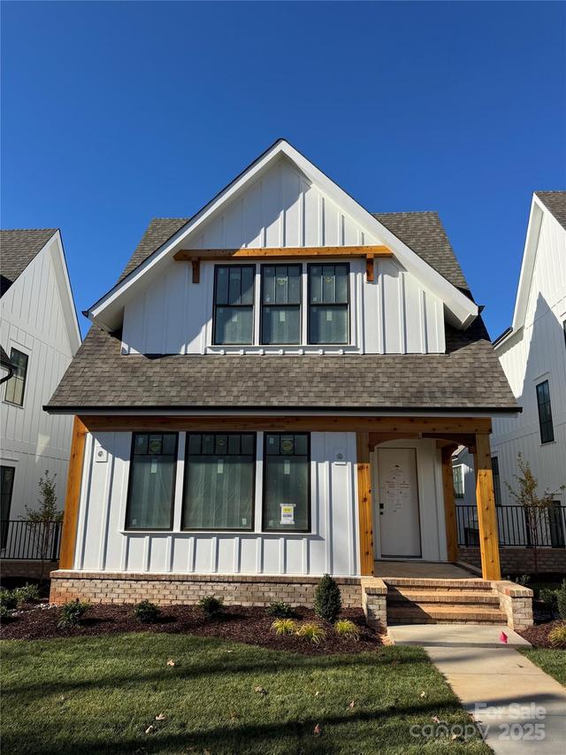 610 Walnut St., Davidson, NC 28036