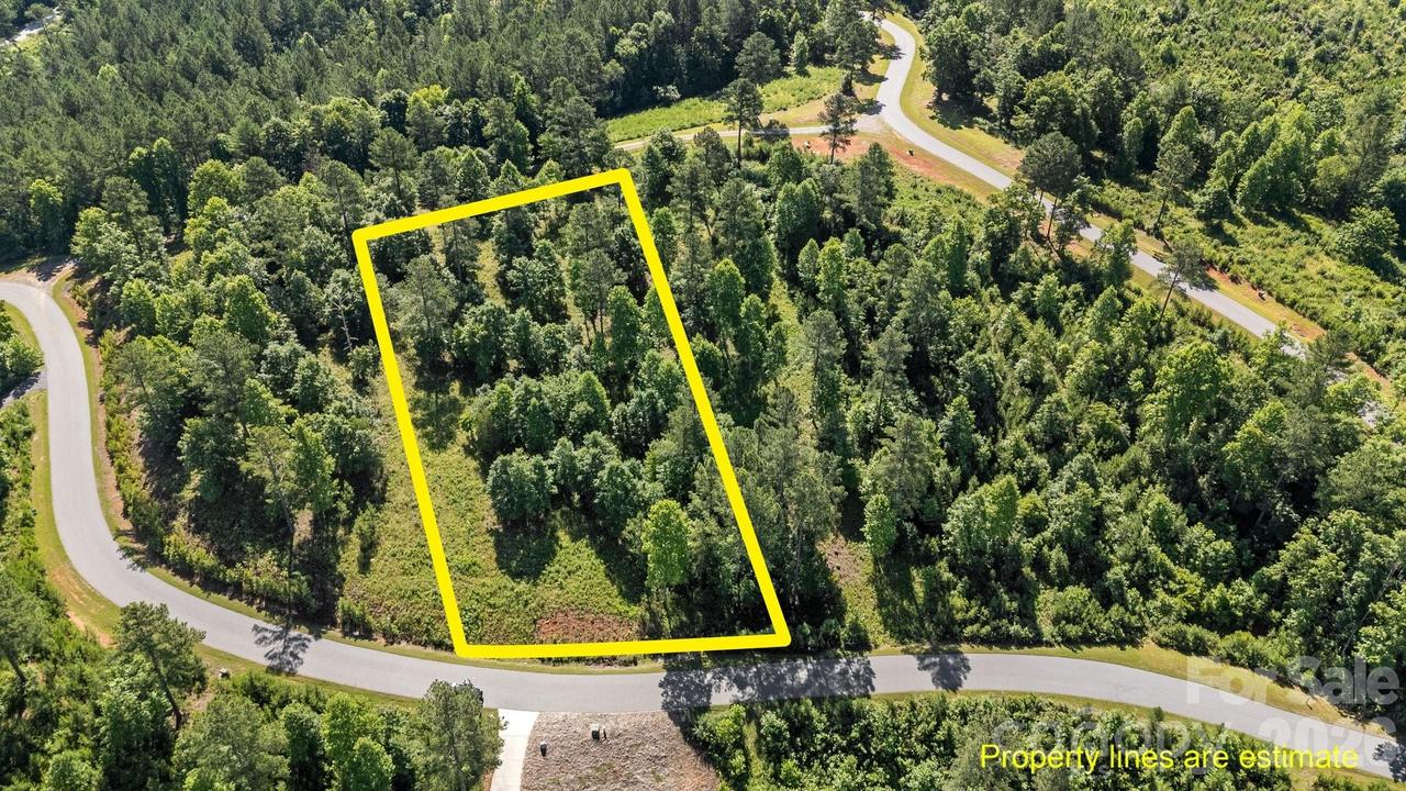 2108 Island View Ln., Connelly Springs, NC 28612