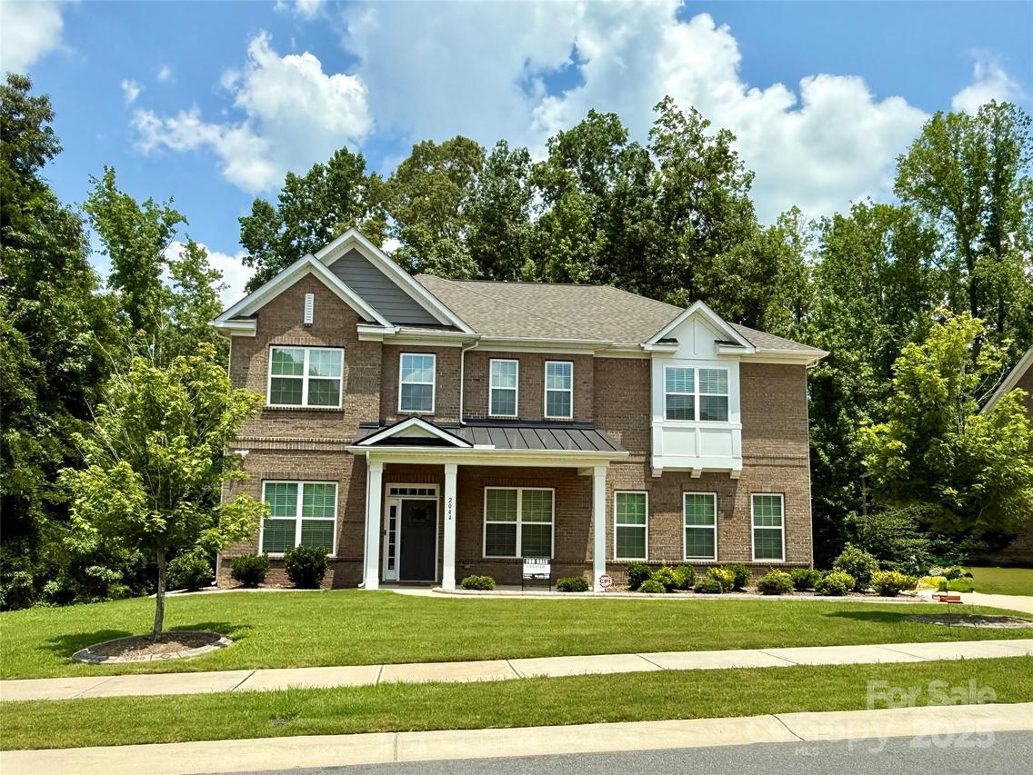 2044 Sweet William Dr., Harrisburg, NC 28075