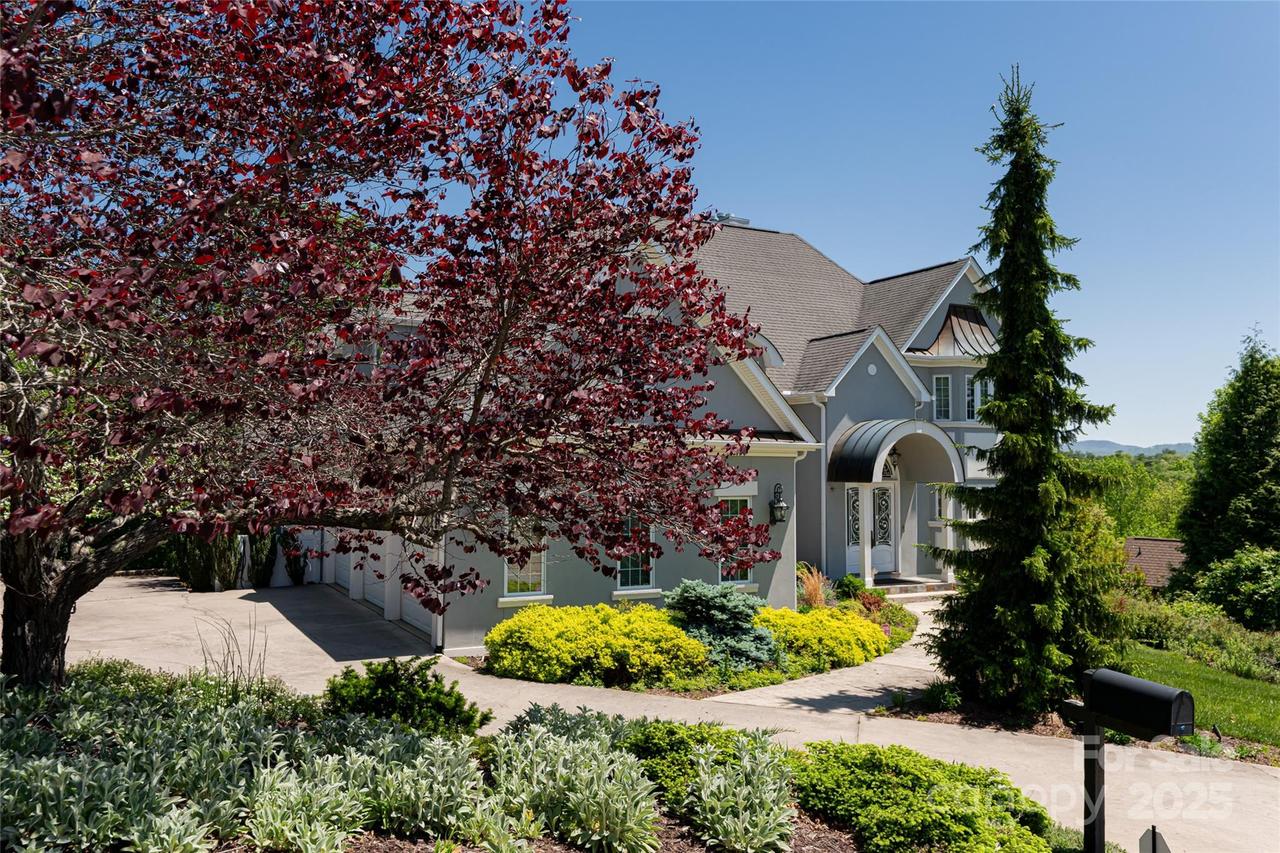 2005 Viburnum Ln., Asheville, NC 28803