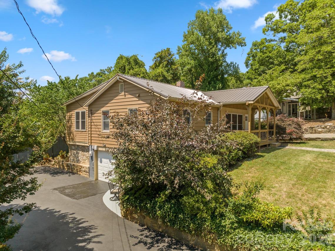 104 Maney Ave., Asheville, NC 28804