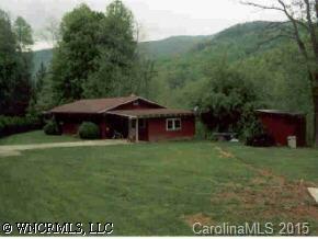 867 Balsam Loop Rd., Sylva, NC 28779