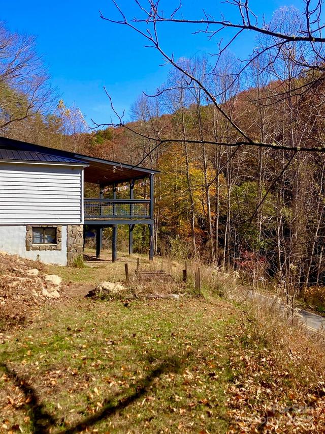 17 Moonlight Tr., Bryson City, NC 28713
