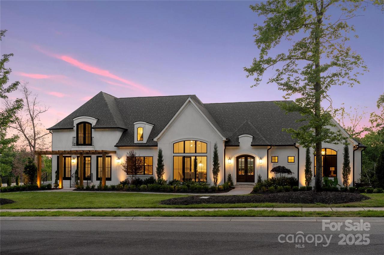 18304 Rosapenny Rd., Charlotte, NC 28278
