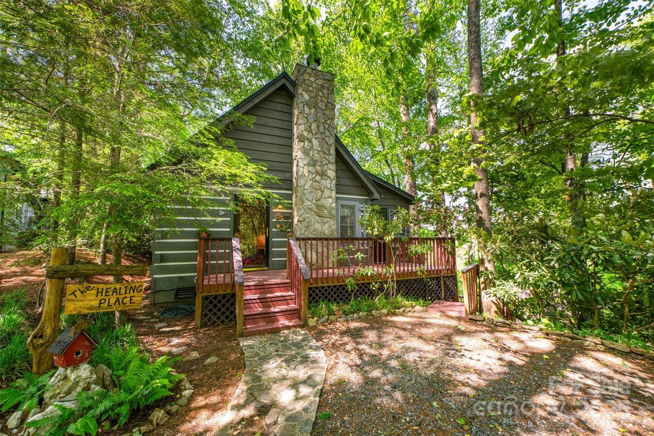 348 Laurelwood Ln., Boone, NC 28607