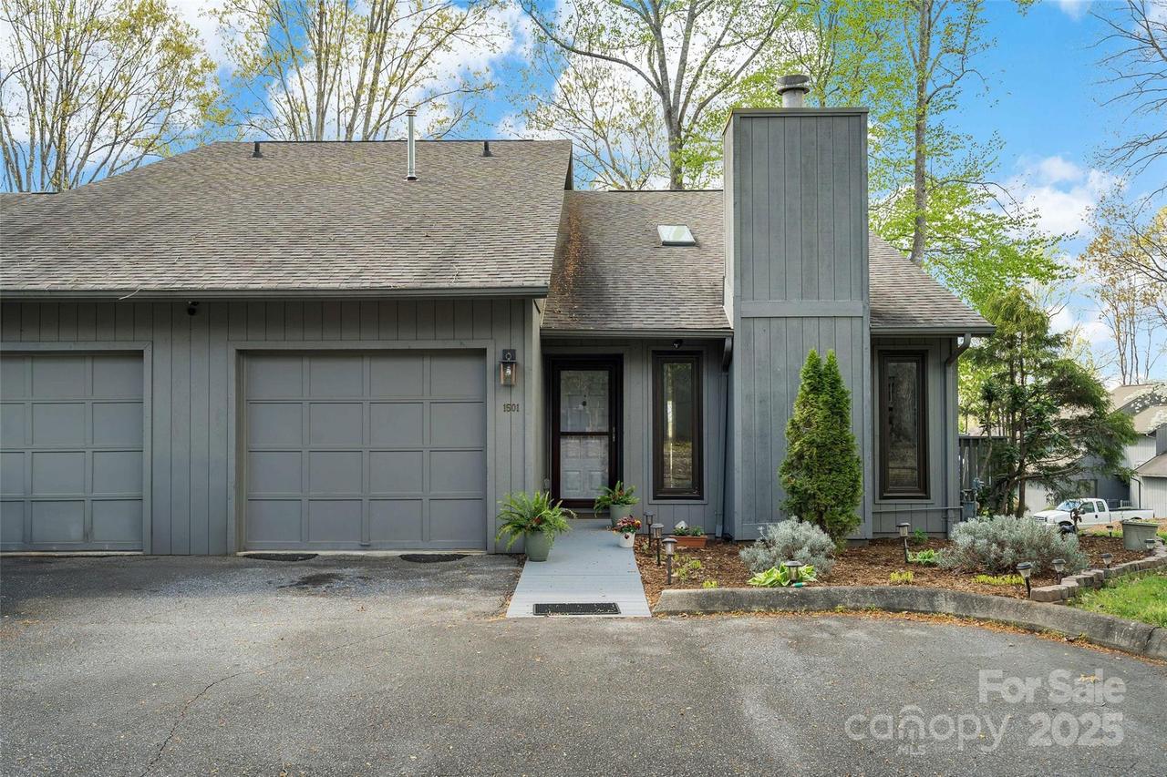 1501 Independence Tr., Morganton, NC 28655